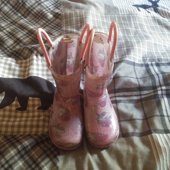 Toddler rain boots size 5 - Picture 2 of 7